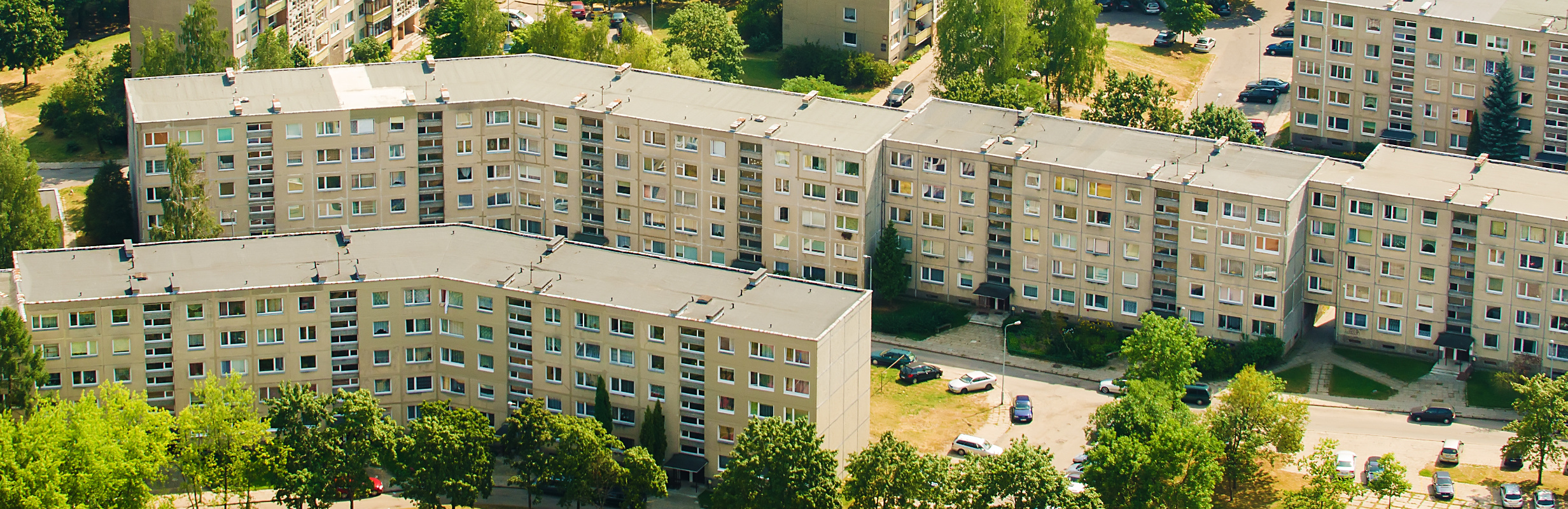 Chytré řešení pro panelové a bytové domy. Zámky, co se zamykají samy